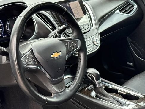 Used 2024 Chevrolet Malibu LT FWD image 18
