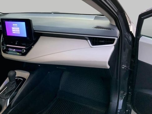 Used 2026 Toyota Corolla LE FWD image 16