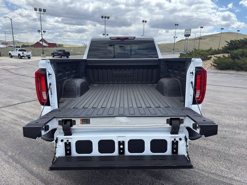 New 2026 GMC Sierra 1500 AT4 w/ AT4 Premium Package AWD/4WD image 14