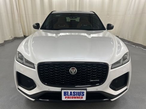 Used 2025 Jaguar F-PACE R-Dynamic S image 8