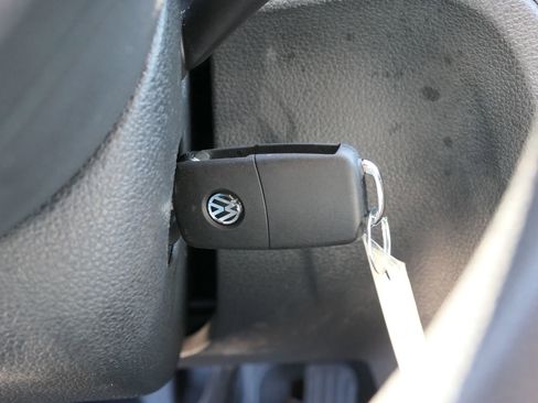 Used 2015 Volkswagen Passat 1.8T Limited Edition image 15