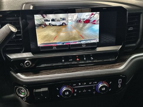 Used 2026 GMC Sierra 2500 SLE w/ SLE Value Package; image 20