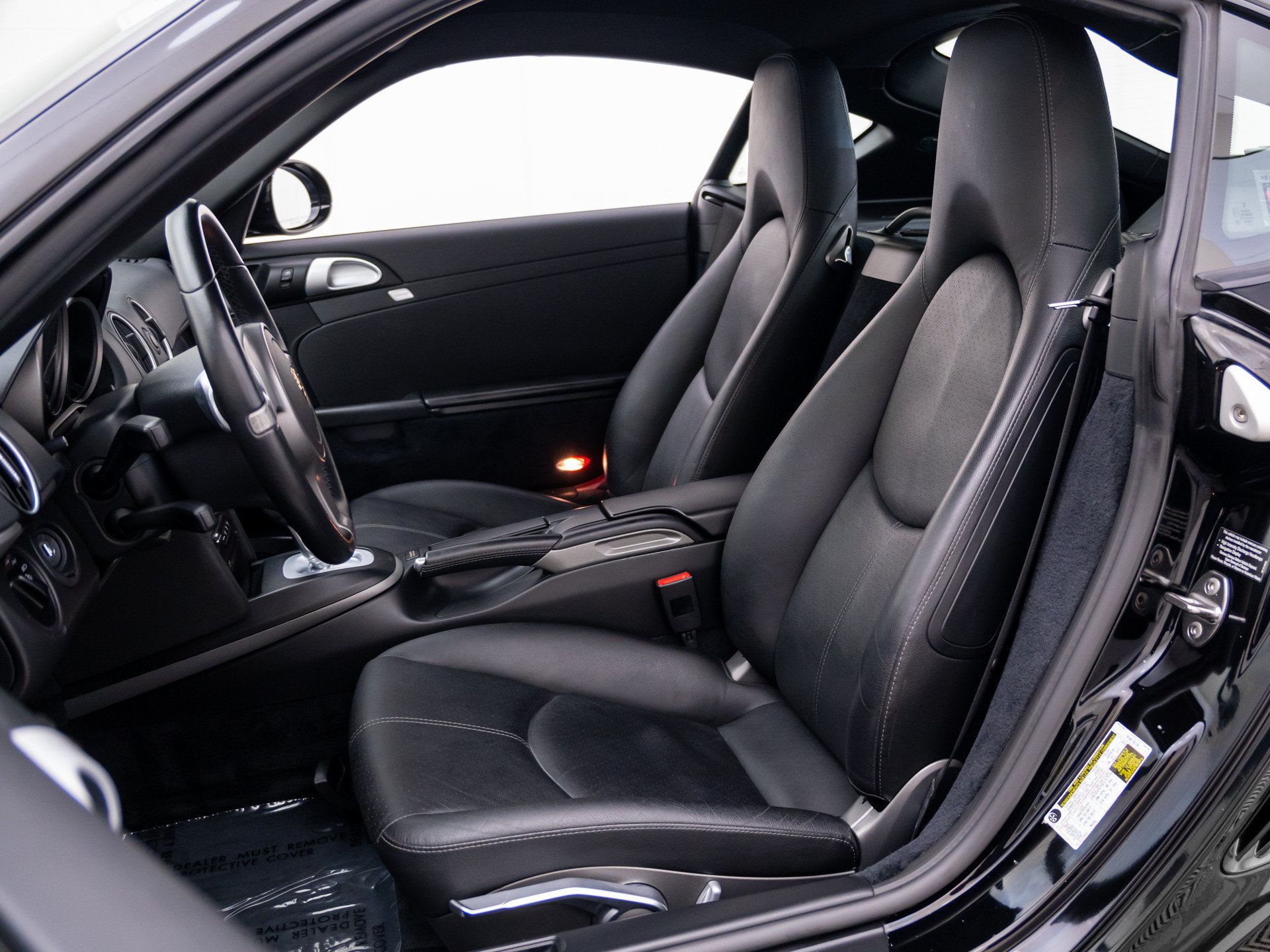 Used 2010 Porsche Cayman RWD image 5