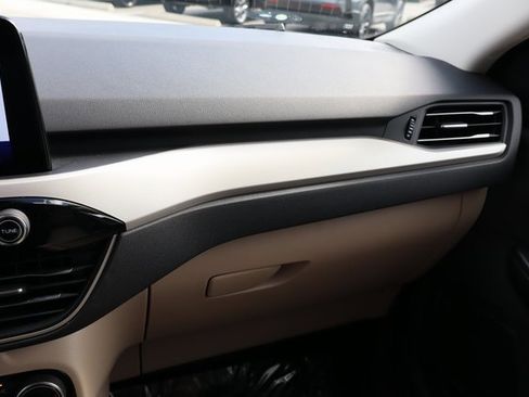 Used 2022 Ford Escape SEL image 31