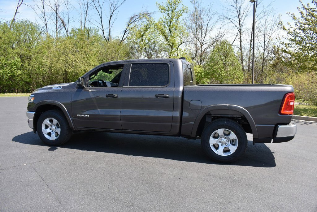 New 2026 RAM 1500 Big Horn AWD/4WD image 8