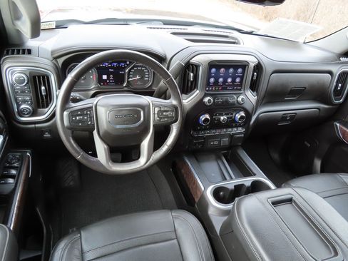 Certified 2022 GMC Sierra 1500 Denali w/ Denali Reserve Package AWD/4WD image 4