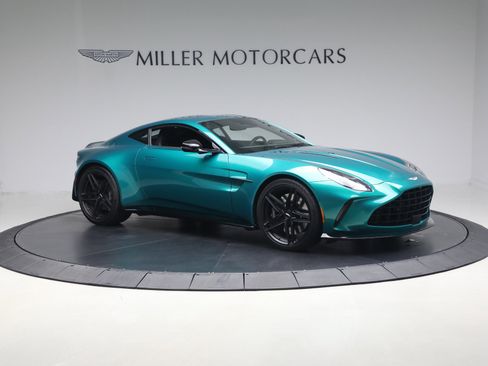 Used 2025 Aston Martin V8 Vantage Coupe image 10