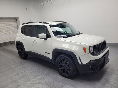 Used 2017 Jeep Renegade Altitude image 11