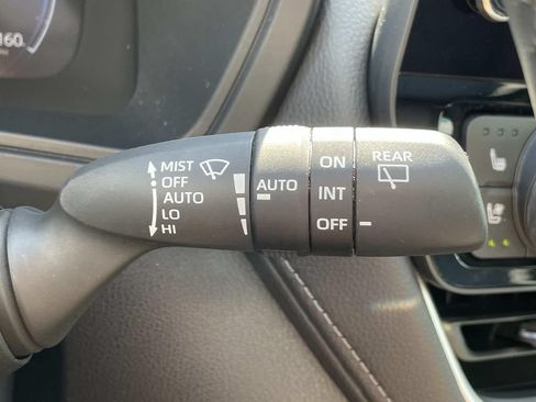 Used 2024 Toyota Grand Highlander AWD Hybrid image 29