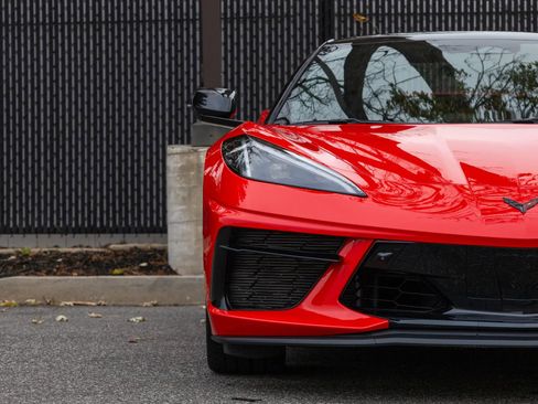 Used 2024 Chevrolet Corvette Stingray Preferred Conv w/ Z51 Performance Package image 4