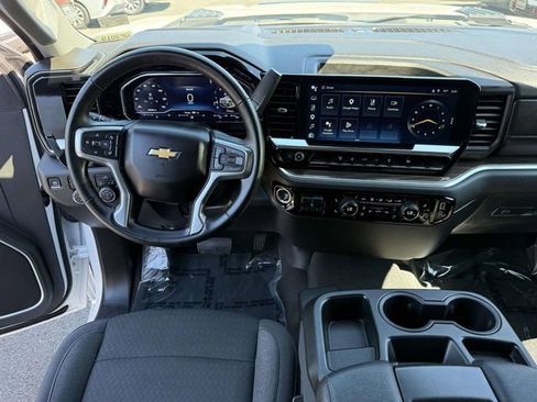 Certified 2025 Chevrolet Silverado 2500 LT w/ Convenience Package AWD/4WD image 14