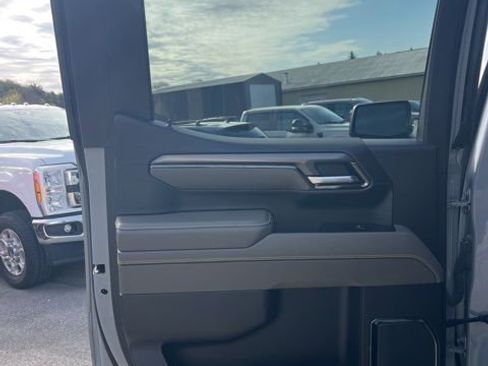 Used 2024 Chevrolet Silverado 1500 ZR2 w/ Technology Package AWD/4WD image 50