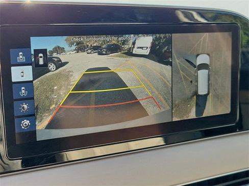 Used 2021 Hyundai Palisade Limited w/ Cargo Package image 18