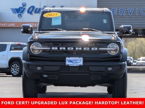 Certified 2025 Ford Bronco Outer Banks AWD/4WD image 2