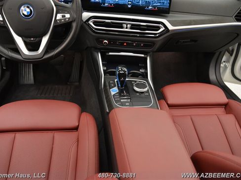 Used 2023 BMW i4 eDrive35 w/ Premium Package RWD image 21