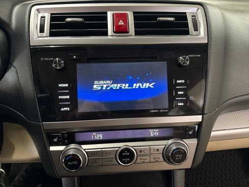Used 2017 Subaru Outback 2.5i Premium AWD/4WD image 19