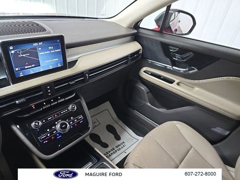 Used 2022 Lincoln Corsair AWD w/ Equipment Group 101A image 28