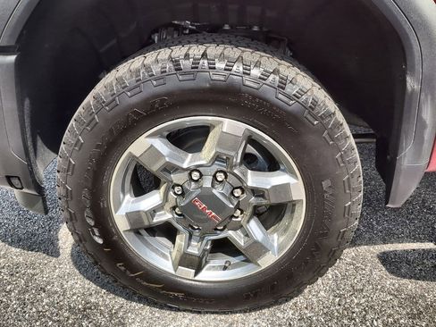 New 2026 GMC Sierra 2500 SLT w/ SLT Premium Package AWD/4WD image 34