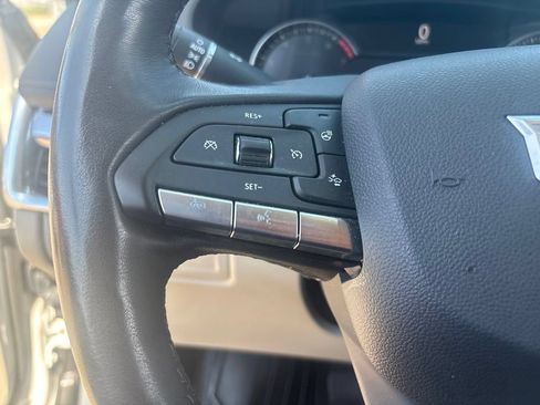 Used 2022 Cadillac XT4 Luxury AWD/4WD image 13