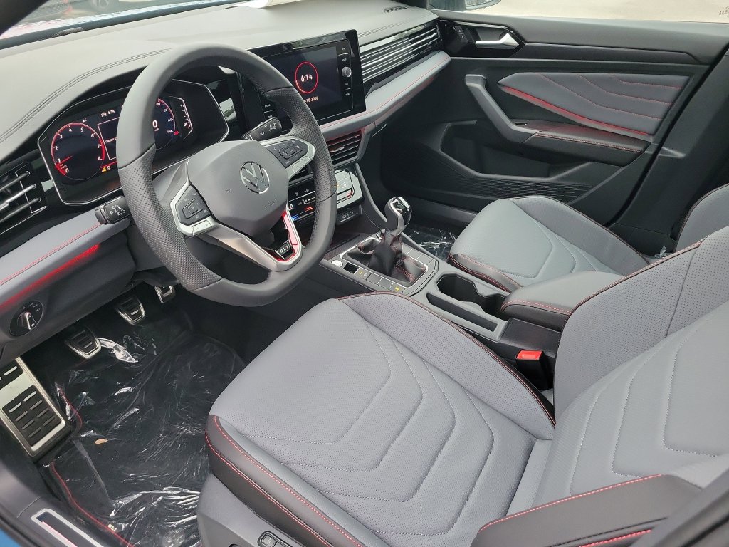 New 2026 Volkswagen Jetta GLI Autobahn FWD image 7