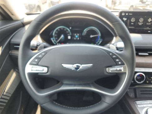 New 2023 Genesis G80 Base image 15