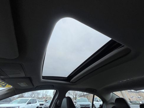 Used 2018 Acura TLX image 33