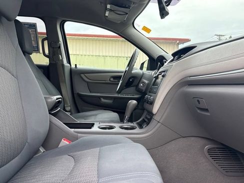 Used 2017 Chevrolet Traverse LS w/ LPO, 'HIT The Road' Package FWD image 13