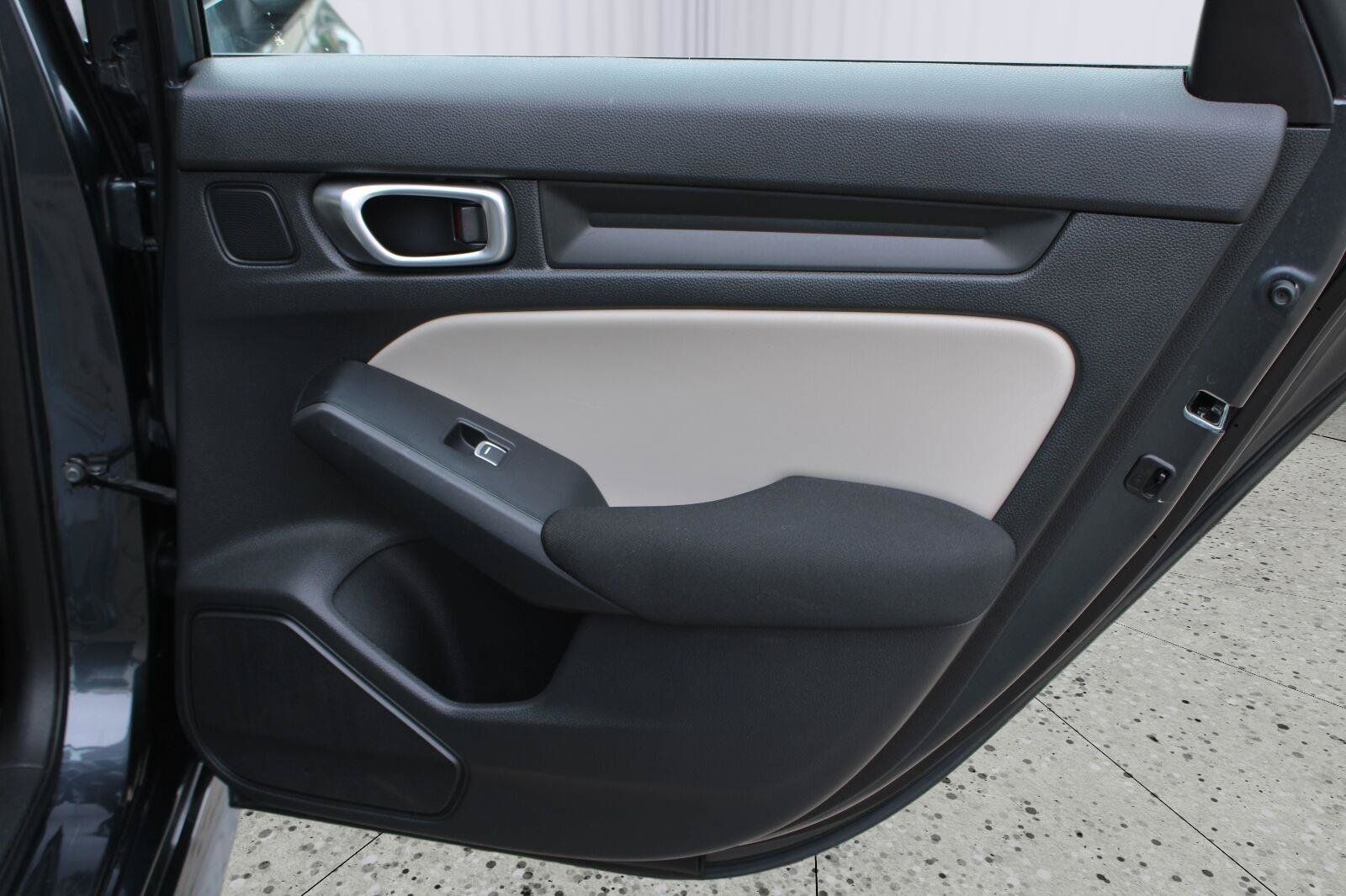 Used 2024 Honda Civic LX image 39