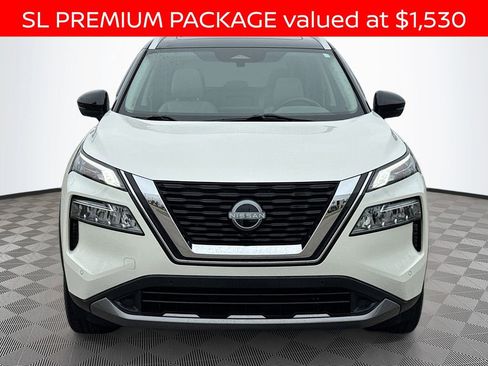 Used 2023 Nissan Rogue SL w/ SL Premium Package FWD image 2