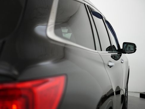 Used 2017 Honda Pilot Elite image 75