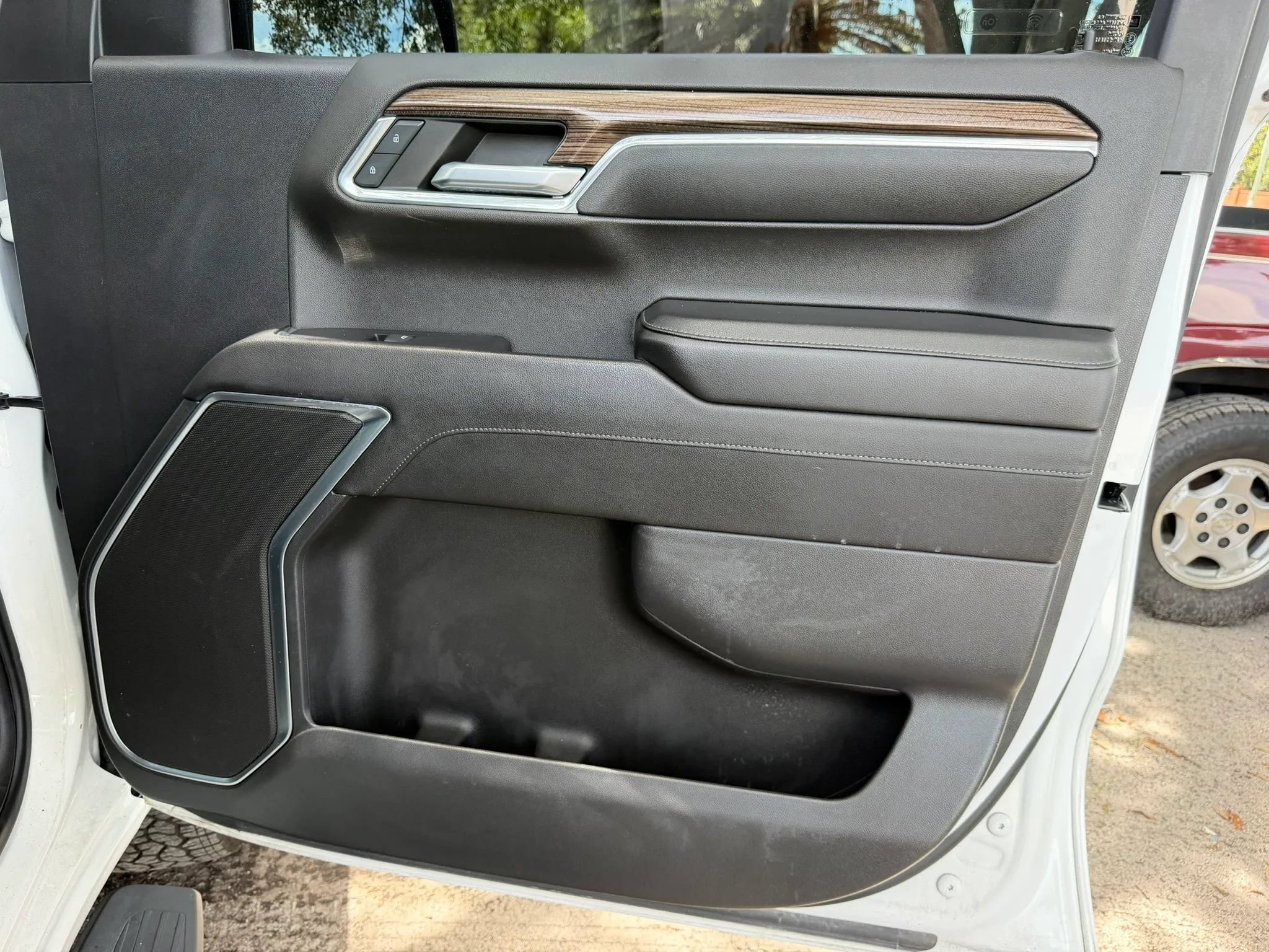 Used 2023 Chevrolet Silverado 1500 RST RWD image 13