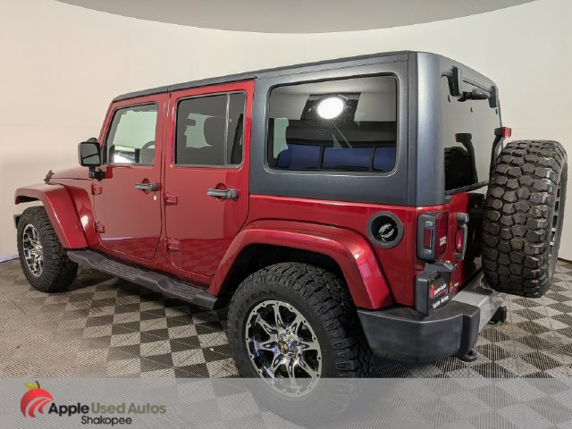 Used 2011 Jeep Wrangler Unlimited Sahara AWD/4WD image 4