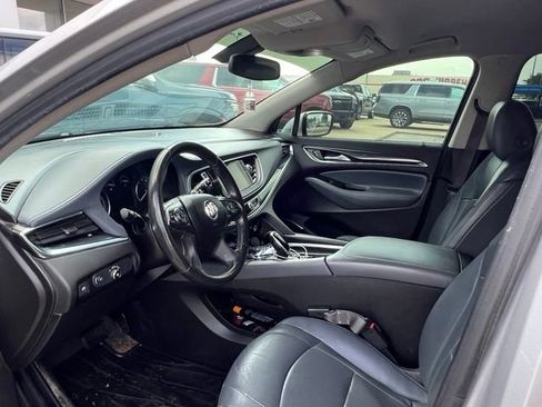 Used 2021 Buick Enclave Essence FWD image 7