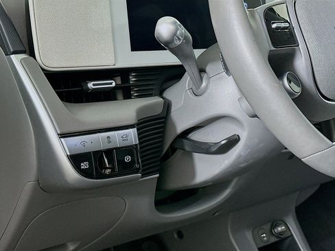 Used 2024 Hyundai Ioniq 5 SEL image 17