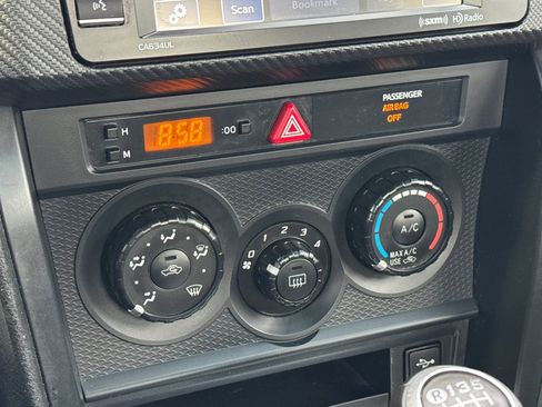 Used 2016 Subaru BRZ Premium image 16