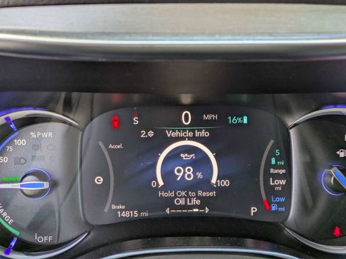 Used 2024 Chrysler Pacifica Pinnacle image 32