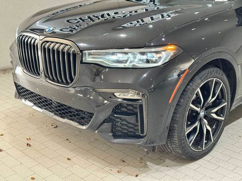 Used 2021 BMW X7 xDrive40i w/ M Sport Package AWD/4WD image 2