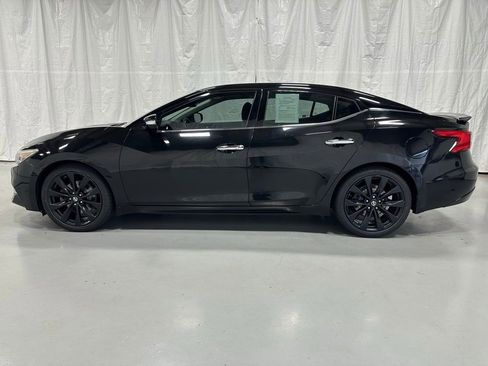 Used 2017 Nissan Maxima SR w/ Midnight Edition image 4