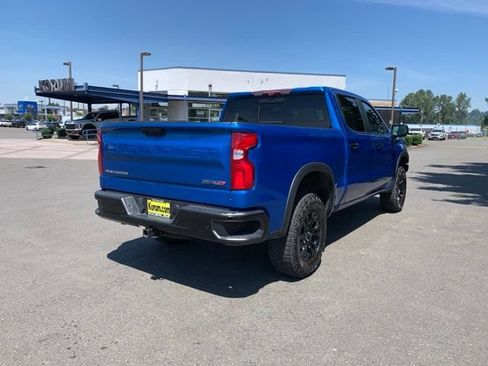 Used 2023 Chevrolet Silverado 1500 ZR2 w/ Technology Package AWD/4WD image 6