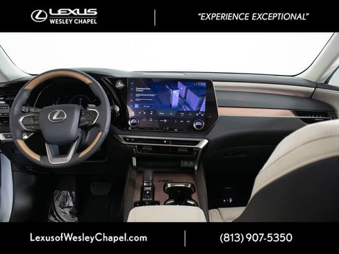 Used 2024 Lexus RX 350 FWD w/ Convenience Package image 27