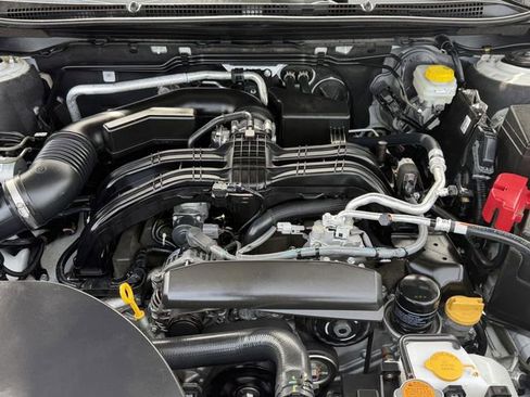 Used 2025 Subaru Outback Limited image 33