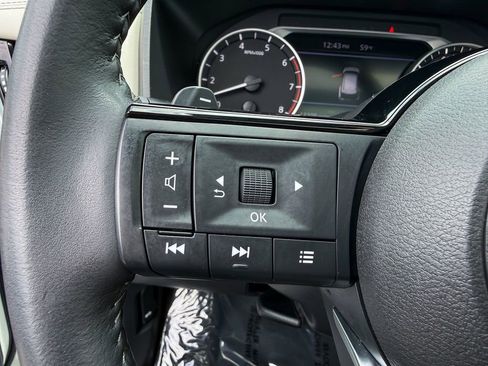 Certified 2023 Nissan Rogue SL FWD image 30