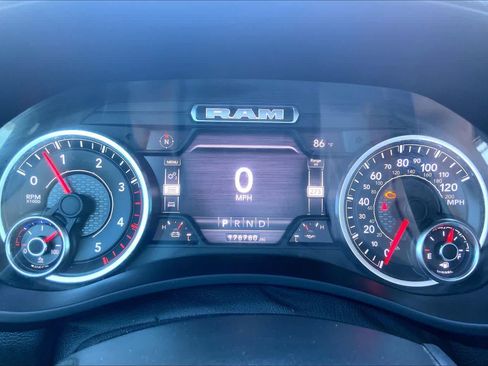 Used 2022 RAM 4500 Laramie image 25