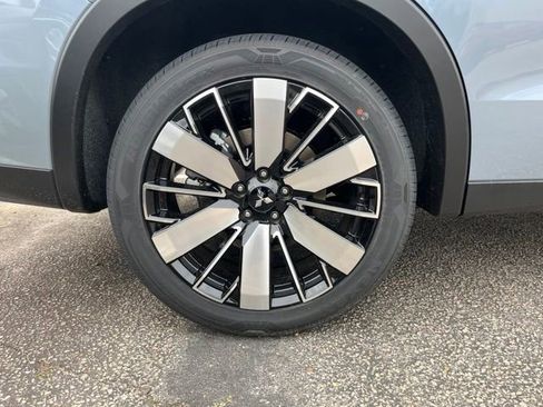 New 2026 Mitsubishi Outlander SE FWD image 15