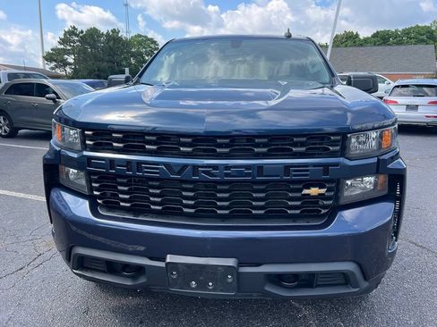 Used 2020 Chevrolet Silverado 1500 Custom w/ Custom Value Package AWD/4WD image 3