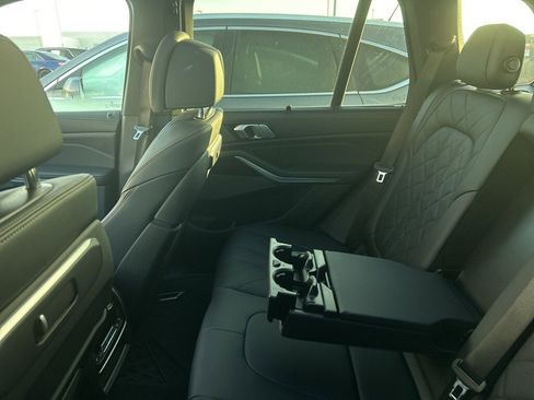 Used 2025 BMW X5 sDrive40i w/ M Sport Package image 10