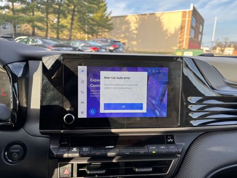 Used 2025 Toyota Camry SE image 21