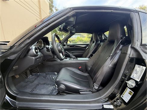 Used 2019 MAZDA MX-5 Miata RF Grand Touring RWD image 7