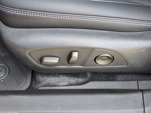 New 2026 Chevrolet Blazer EV LT image 19