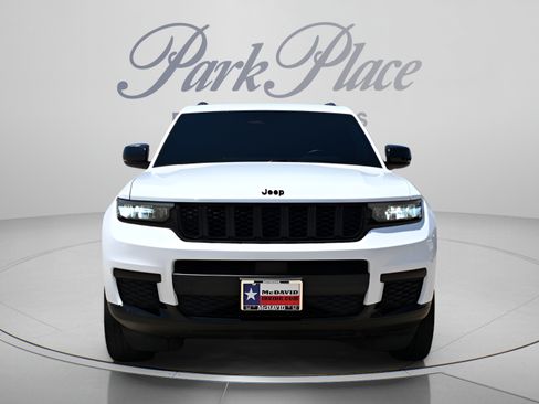 Used 2021 Jeep Grand Cherokee L Laredo AWD/4WD image 8
